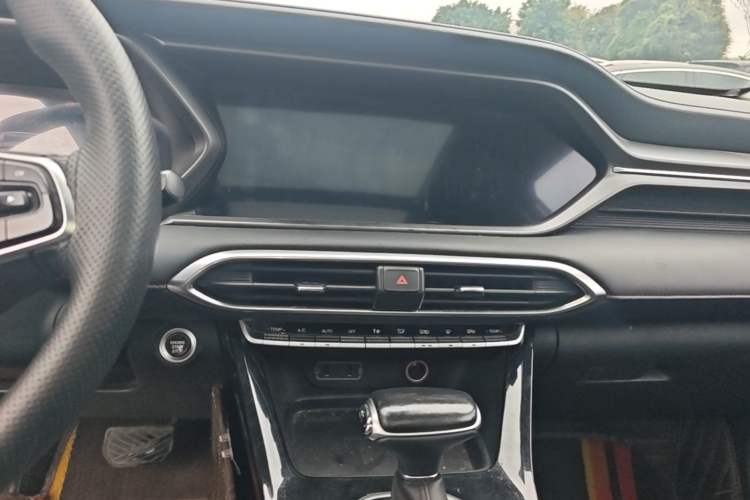 Used GAC Trumpchi GS4 2020 270T Automatic Smart Connectivity Edition Audio And AC Panel