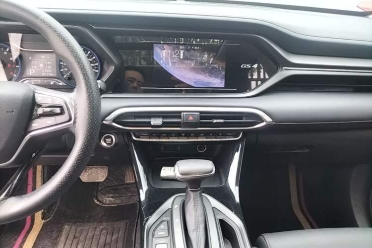 Used GAC Trumpchi GS4 2020 270T Automatic Elite Tech Edition Audio And AC Panel