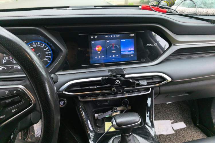Used GAC Trumpchi GS4 2020 270T Automatic Elite Tech Edition Audio And AC Panel