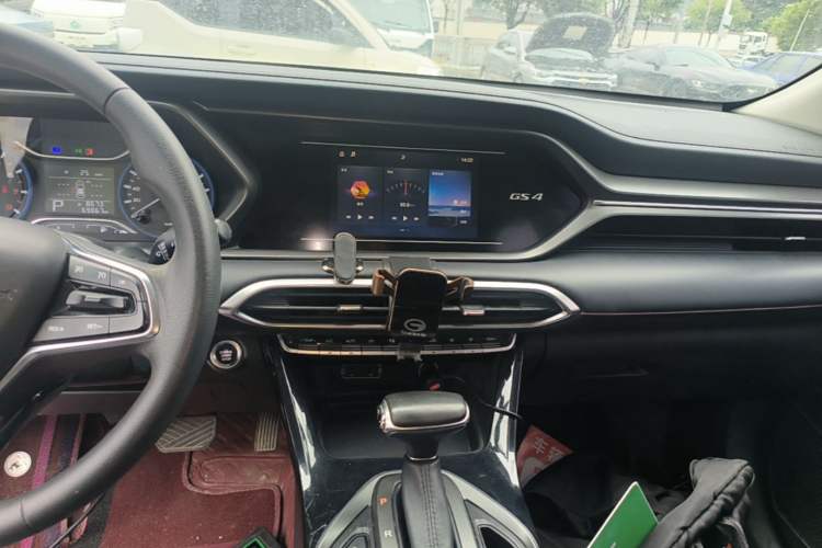 Used GAC Trumpchi GS4 2020 270T Automatic Elite Tech Edition Audio And AC Panel