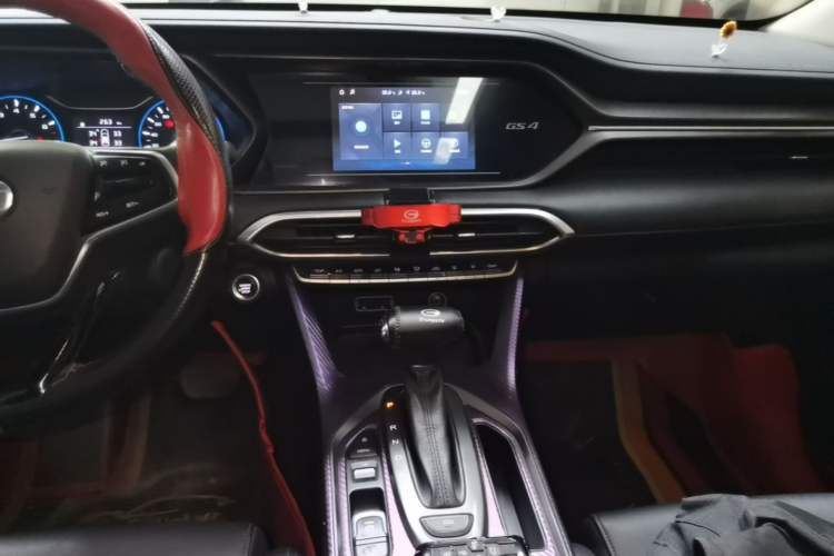 Used GAC Trumpchi GS4 2020 270T Automatic Elite Tech Edition Audio And AC Panel