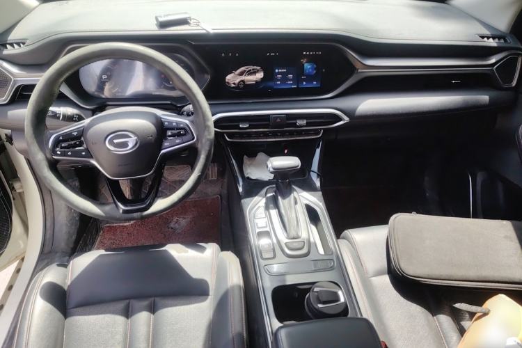 Used GAC Trumpchi GS4 2020 270T Automatic Luxury Smart Connectivity Version Center Console