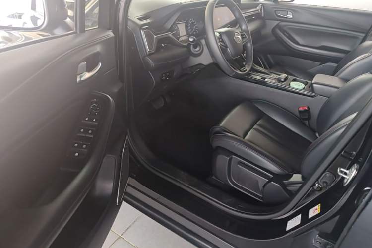 Used GAC Trumpchi GS4 2020 270T Automatic Elite Tech Edition Driver Seat