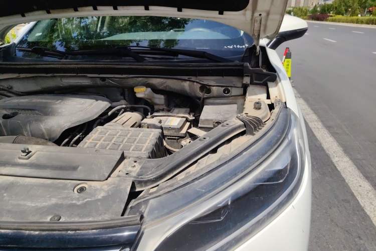 Used GAC Trumpchi GS4 2020 270T Automatic Luxury Smart Connectivity Version Engine Bay Left
