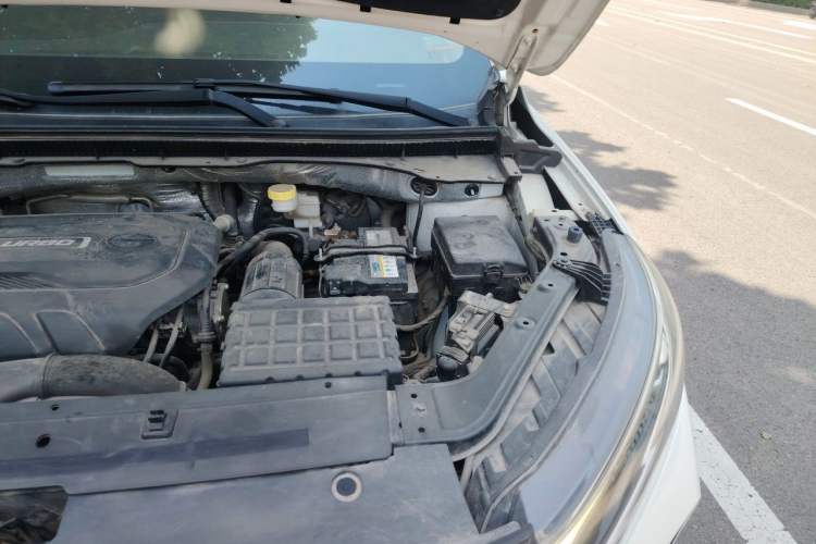 Used GAC Trumpchi GS4 2020 270T Automatic Luxury Edition Engine Bay Left