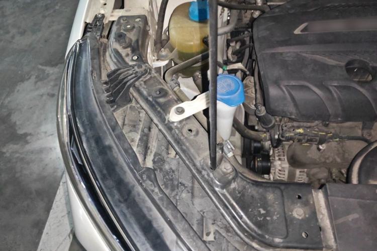 Used GAC Trumpchi GS4 2020 270T Automatic Elite Tech Edition Engine Bay Right