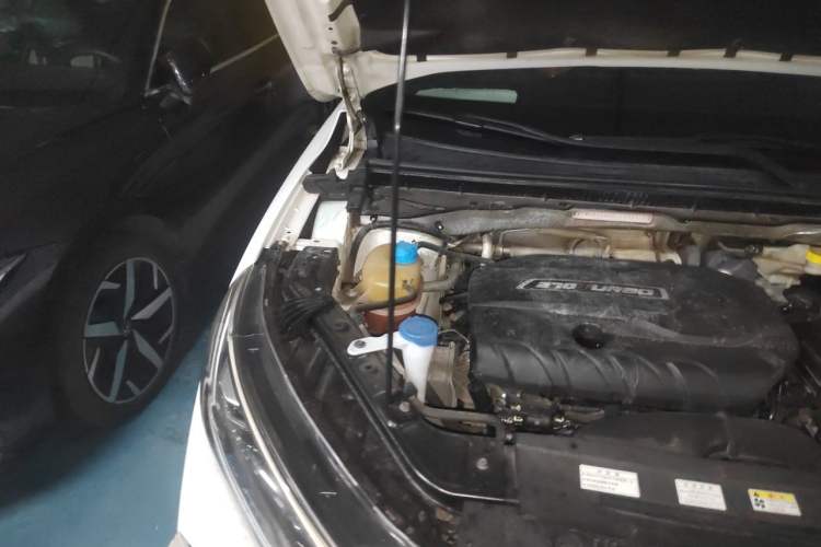 Used GAC Trumpchi GS4 2020 270T Automatic Elite Tech Edition Engine Bay Right