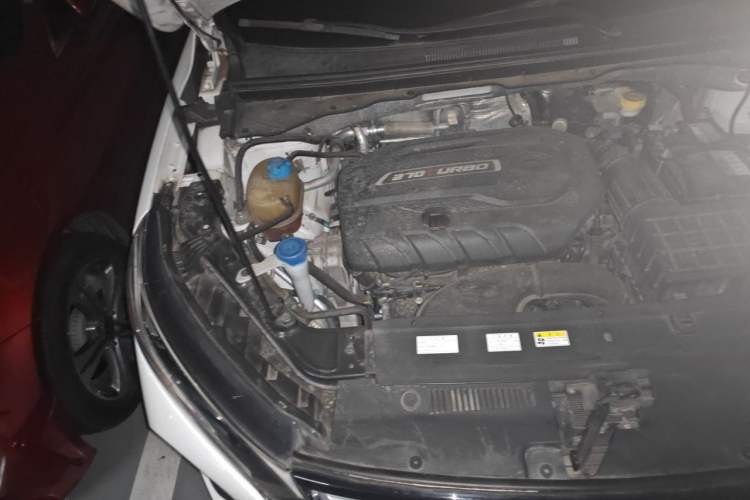 Used GAC Trumpchi GS4 2020 270T Automatic Luxury Smart Connectivity Version Engine Bay Right