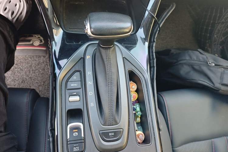 Used GAC Trumpchi GS4 2020 270T Automatic Elite Tech Edition Gear Lever