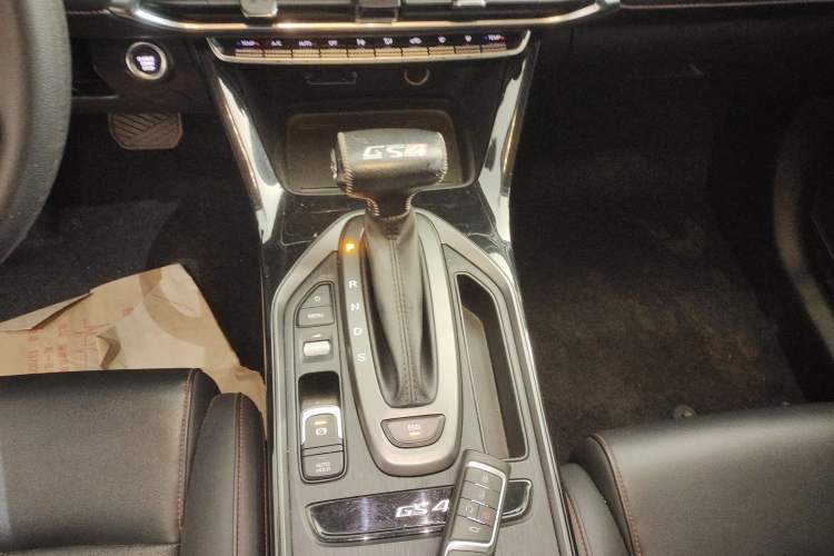 Used GAC Trumpchi GS4 2020 270T Automatic Elite Tech Edition Gear Lever