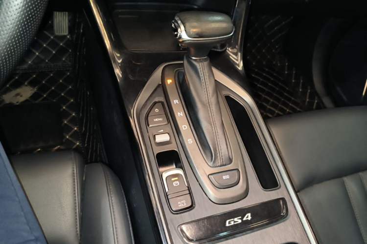 Used GAC Trumpchi GS4 2020 270T Automatic Elite Tech Edition Gear Lever
