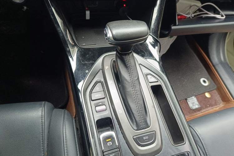 Used GAC Trumpchi GS4 2020 270T Automatic Smart Connectivity Edition Gear Lever