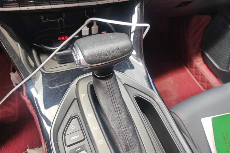 Used GAC Trumpchi GS4 2020 270T Automatic Elite Tech Edition Gear Lever