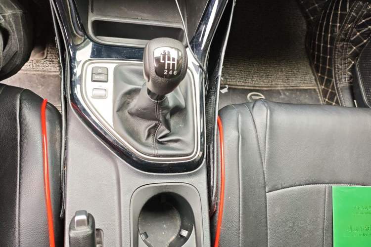 Used GAC Trumpchi GS4 2020 270T Manual Elite Edition Gear Lever