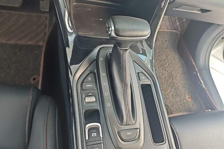 Used GAC Trumpchi GS4 2020 270T Automatic Smart Connectivity Edition Gear Lever