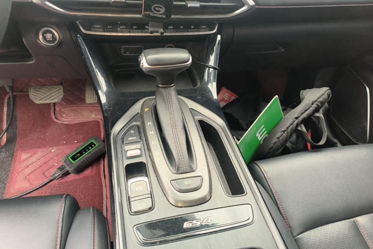 Used GAC Trumpchi GS4 2020 270T Automatic Elite Tech Edition Gear Lever