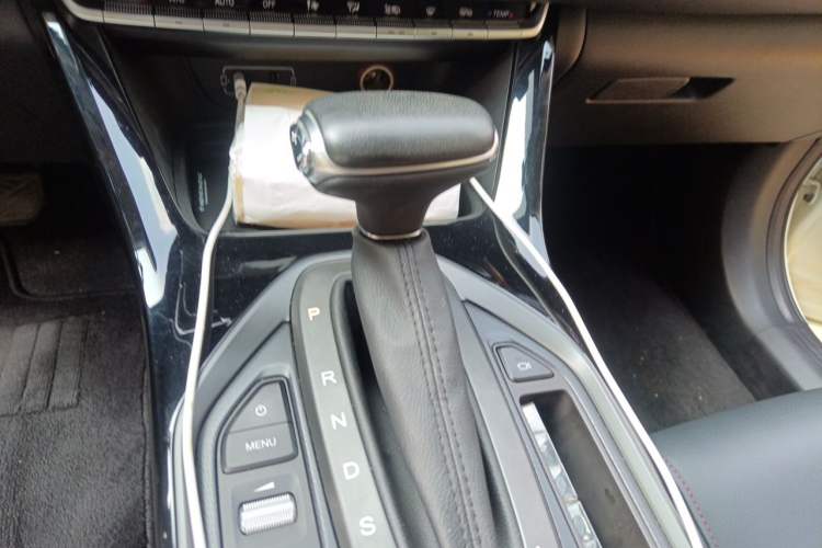 Used GAC Trumpchi GS4 2020 270T Automatic Smart Connectivity Edition Gear Lever