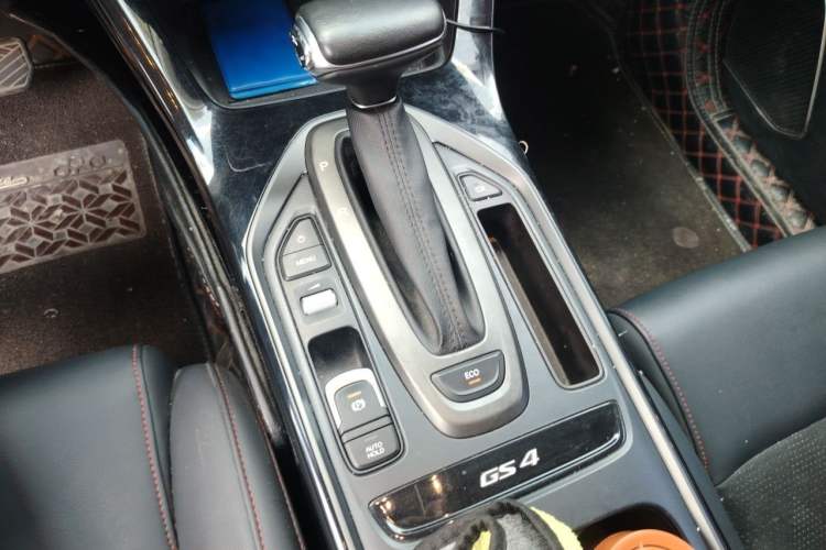 Used GAC Trumpchi GS4 2020 270T Automatic Luxury Edition Gear Lever