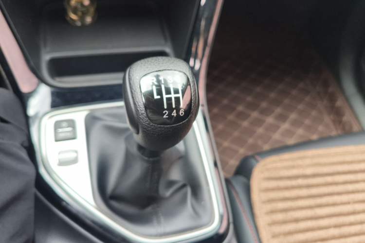 Used GAC Trumpchi GS4 2020 270T Manual Elite Edition Gear Lever