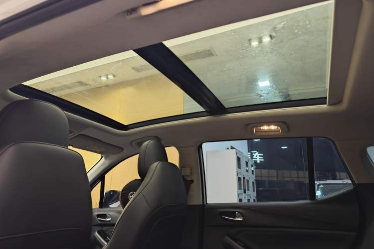 Used GAC Trumpchi GS4 2020 270T Automatic Elite Tech Edition Headliner