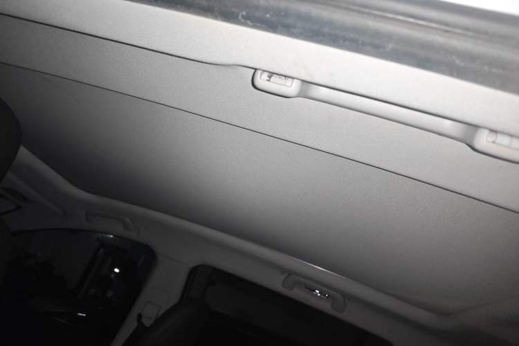 Used GAC Trumpchi GS4 2020 270T Automatic Luxury Smart Connectivity Version Headliner