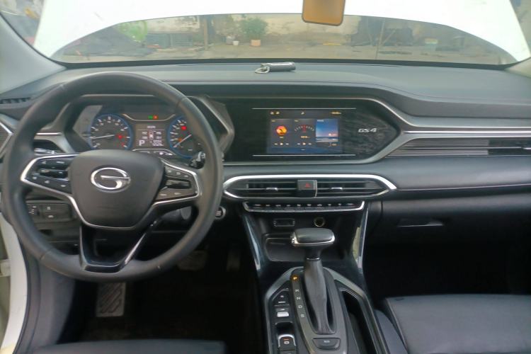 Used GAC Trumpchi GS4 2020 270T Automatic Elite Tech Edition Interior 2