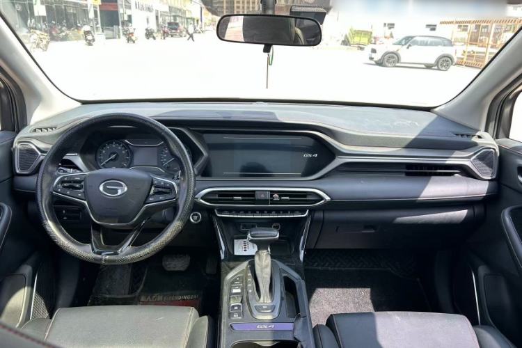 Used GAC Trumpchi GS4 2020 270T Automatic Elite Tech Edition Interior 2