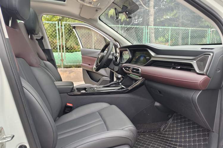 Used GAC Trumpchi GS4 2020 270T Automatic Elite Tech Edition Interior 4