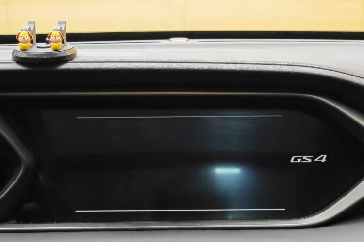 Used GAC Trumpchi GS4 2020 270T Automatic Elite Tech Edition Interior 8