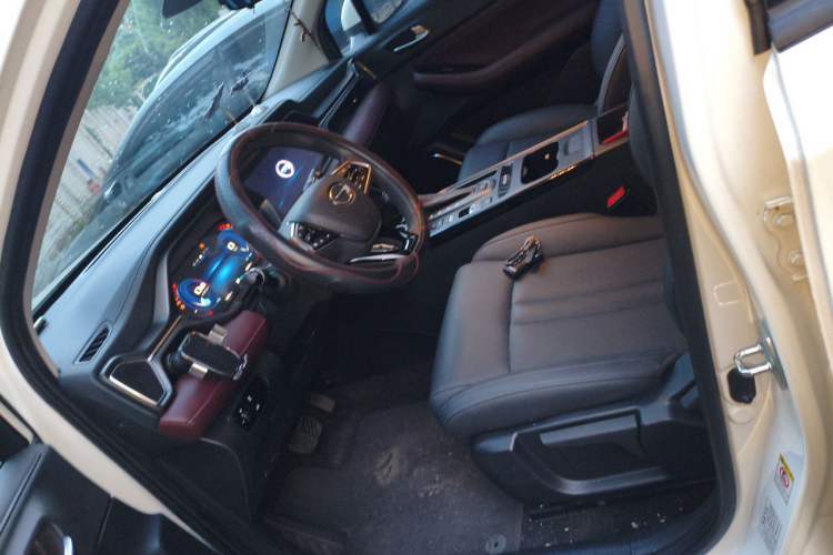 Used GAC Trumpchi GS4 2020 270T Automatic Luxury Smart Connectivity Version Left Front Seat