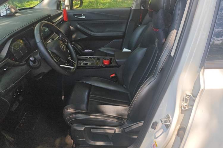 Used GAC Trumpchi GS4 2020 270T Automatic Luxury Smart Connectivity Version Left Front Seat