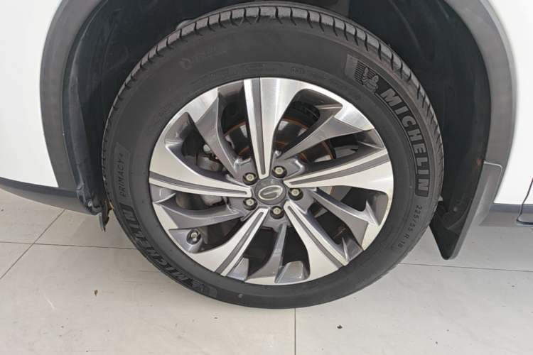 Used GAC Trumpchi GS4 2020 270T Automatic Smart Connectivity Edition Left Front Wheel Hub