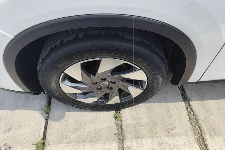 Used GAC Trumpchi GS4 2020 270T Automatic Elite Tech Edition Left Front Wheel Hub