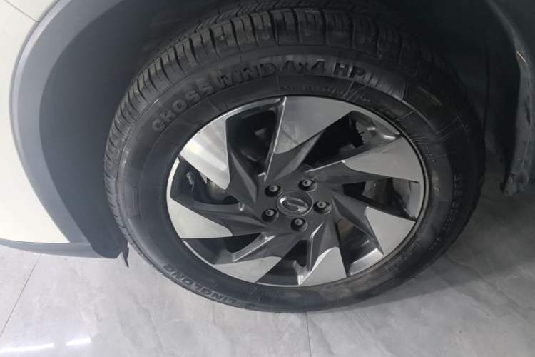 Used GAC Trumpchi GS4 2020 270T Automatic Elite Tech Edition Left Front Wheel Hub