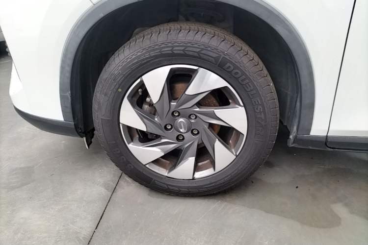 Used GAC Trumpchi GS4 2020 270T Automatic Elite Tech Edition Left Front Wheel Hub