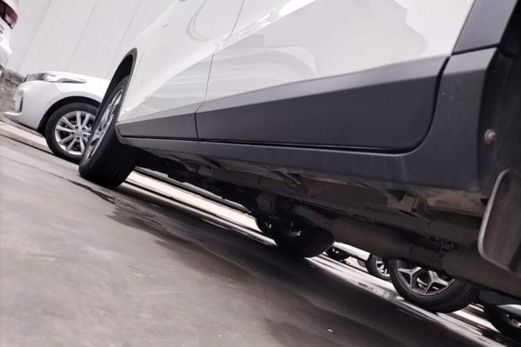 Used GAC Trumpchi GS4 2020 270T Automatic Elite Tech Edition Left Side Sill