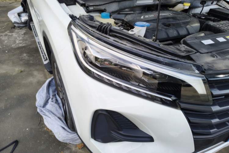 Used GAC Trumpchi GS4 2020 270T Automatic Elite Tech Edition Right Front Headlight