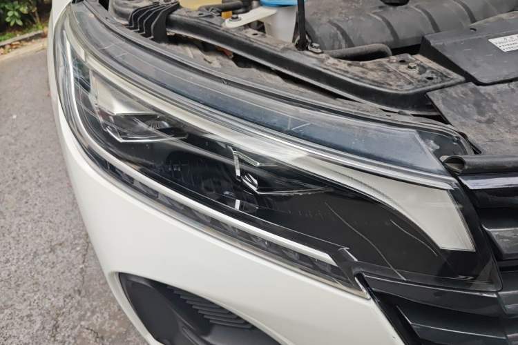 Used GAC Trumpchi GS4 2020 270T Automatic Elite Tech Edition Right Front Headlight