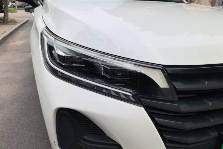 Used GAC Trumpchi GS4 2020 270T Automatic Elite Tech Edition Right Front Headlight