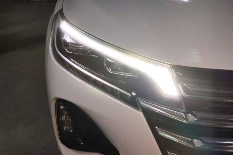 Used GAC Trumpchi GS4 2020 270T Automatic Smart Connectivity Edition Right Front Headlight