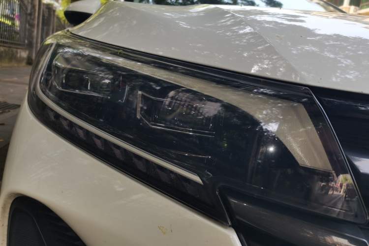Used GAC Trumpchi GS4 2020 270T Automatic Elite Tech Edition Right Front Headlight