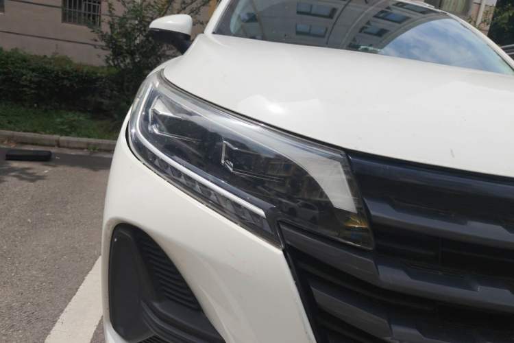 Used GAC Trumpchi GS4 2020 270T Automatic Elite Tech Edition Right Front Headlight