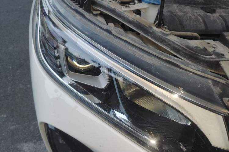 Used GAC Trumpchi GS4 2020 270T Manual Luxury Edition Right Front Headlight