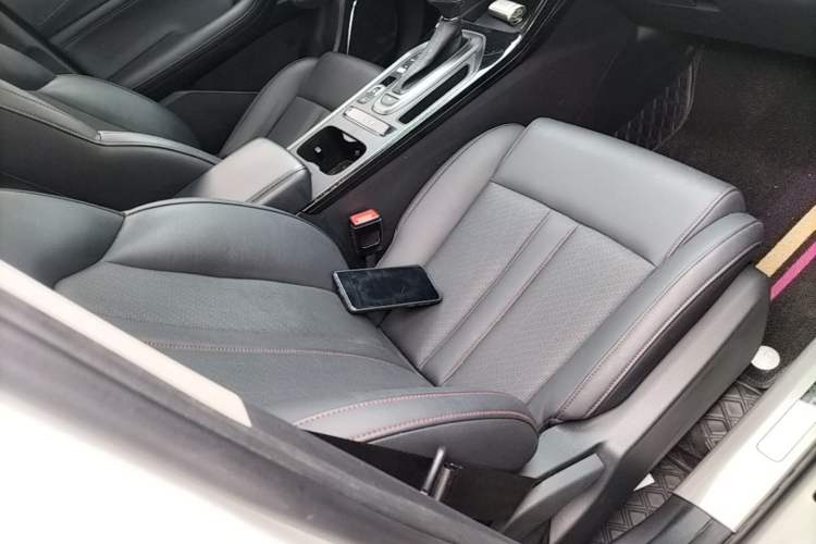 Used GAC Trumpchi GS4 2020 270T Automatic Elite Tech Edition Right Front Seat