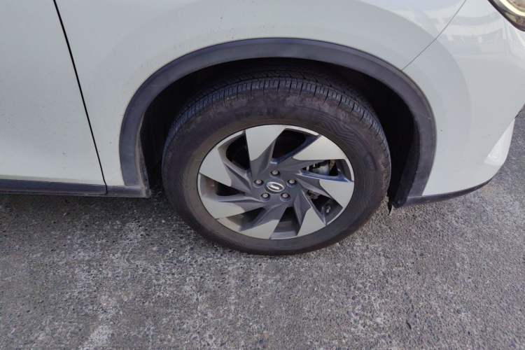 Used GAC Trumpchi GS4 2020 270T Automatic Elite Tech Edition Right Front Wheel Hub
