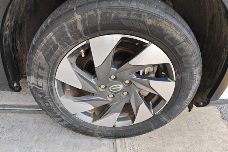 Used GAC Trumpchi GS4 2020 270T Automatic Elite Tech Edition Right Front Wheel Hub
