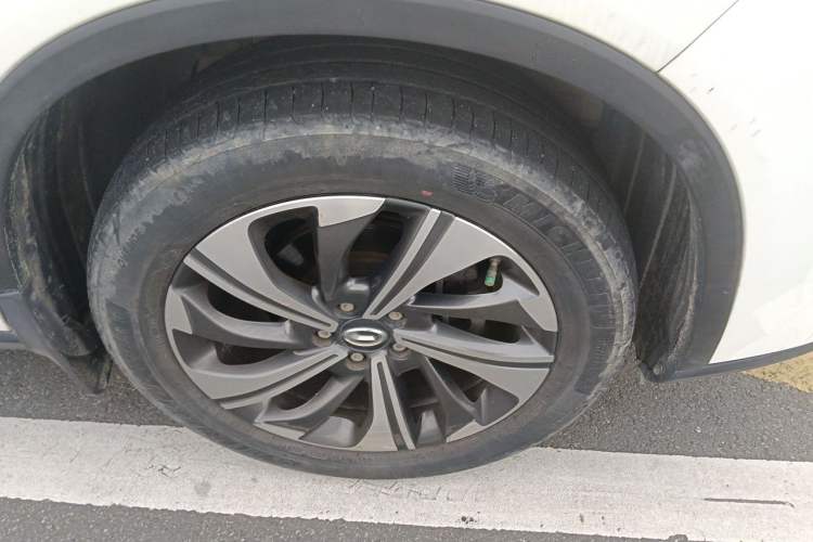 Used GAC Trumpchi GS4 2020 270T Automatic Smart Connectivity Edition Right Front Wheel Hub