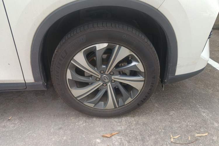 Used GAC Trumpchi GS4 2020 270T Automatic Smart Connectivity Edition Right Front Wheel Hub