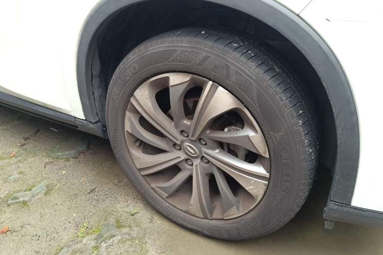 Used GAC Trumpchi GS4 2020 270T Automatic Smart Connectivity Edition Right Front Wheel Hub