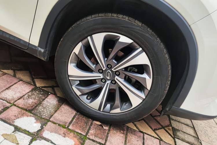 Used GAC Trumpchi GS4 2020 270T Automatic Luxury Edition Right Front Wheel Hub